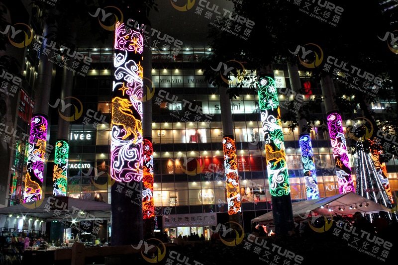 上海百联世贸国际广场整体亮化 商场美陈案例